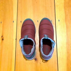 Women’s LL Bean Mountain Classic Quilted Booties Size 9